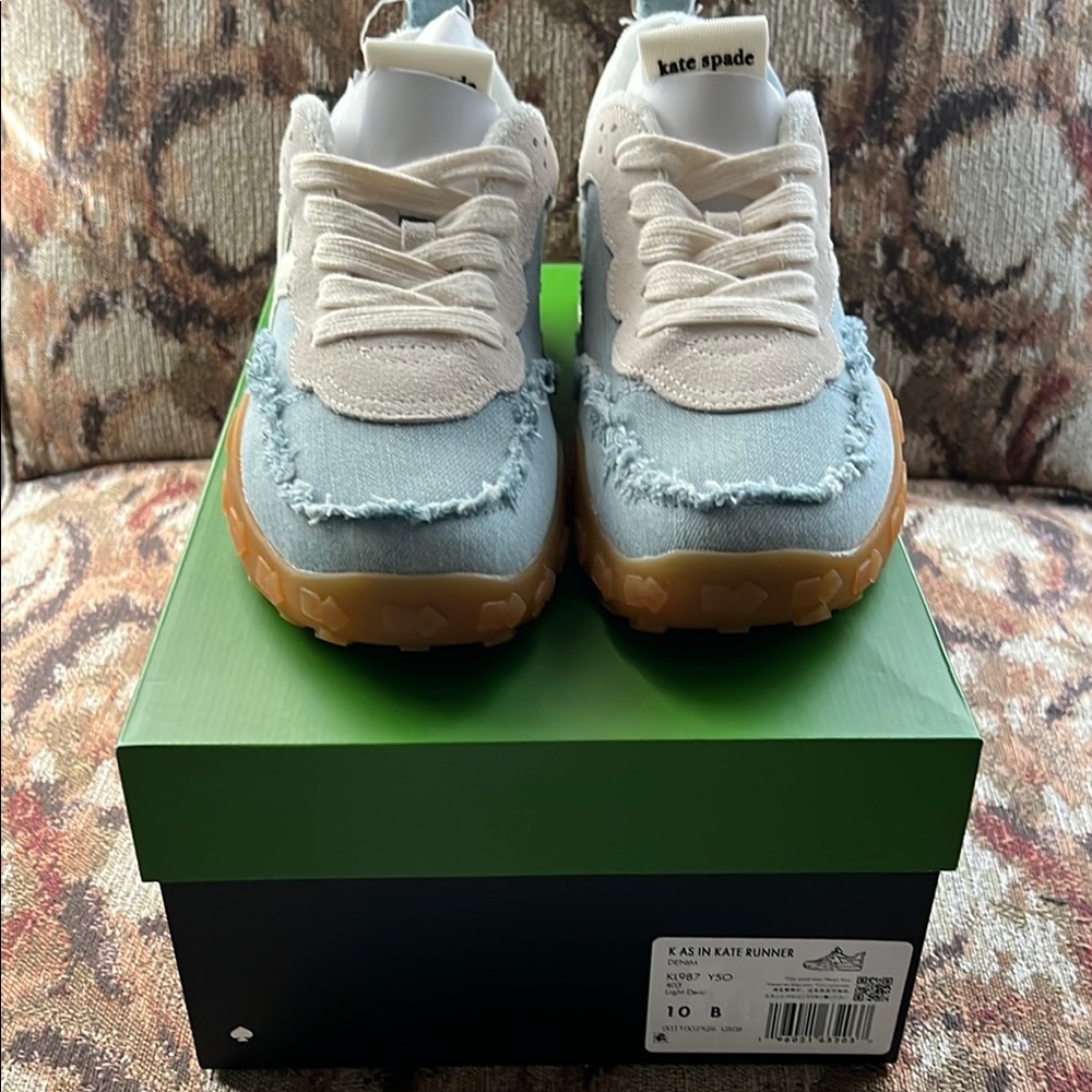 Kate Spade K as in Kate runner
